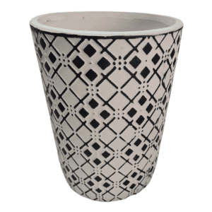 ceramic black & white with diamond detail 18x15cm