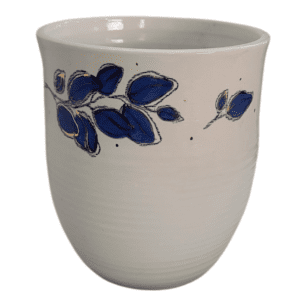 bowl porcelain blue with leaf and gold detail 16x16x5cm (copy)