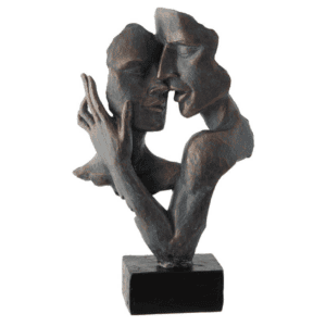 lovers embrace 32cm