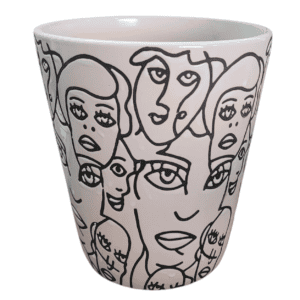 ceramic pot white with black face outlines 18x18x20cm